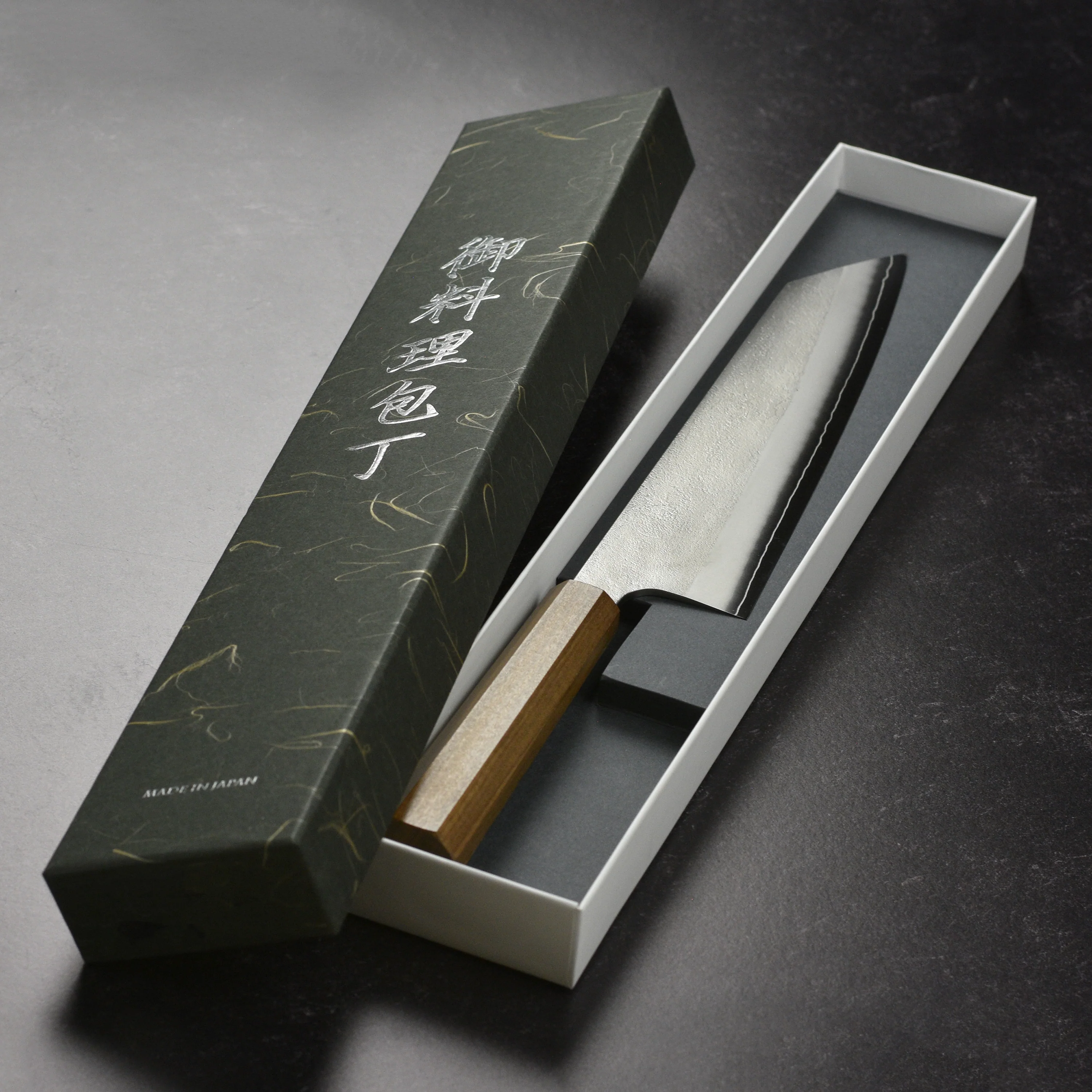 Yoshikane SKD Nashiji Stainless Clad 9.4" Kiritsuke - Image 8