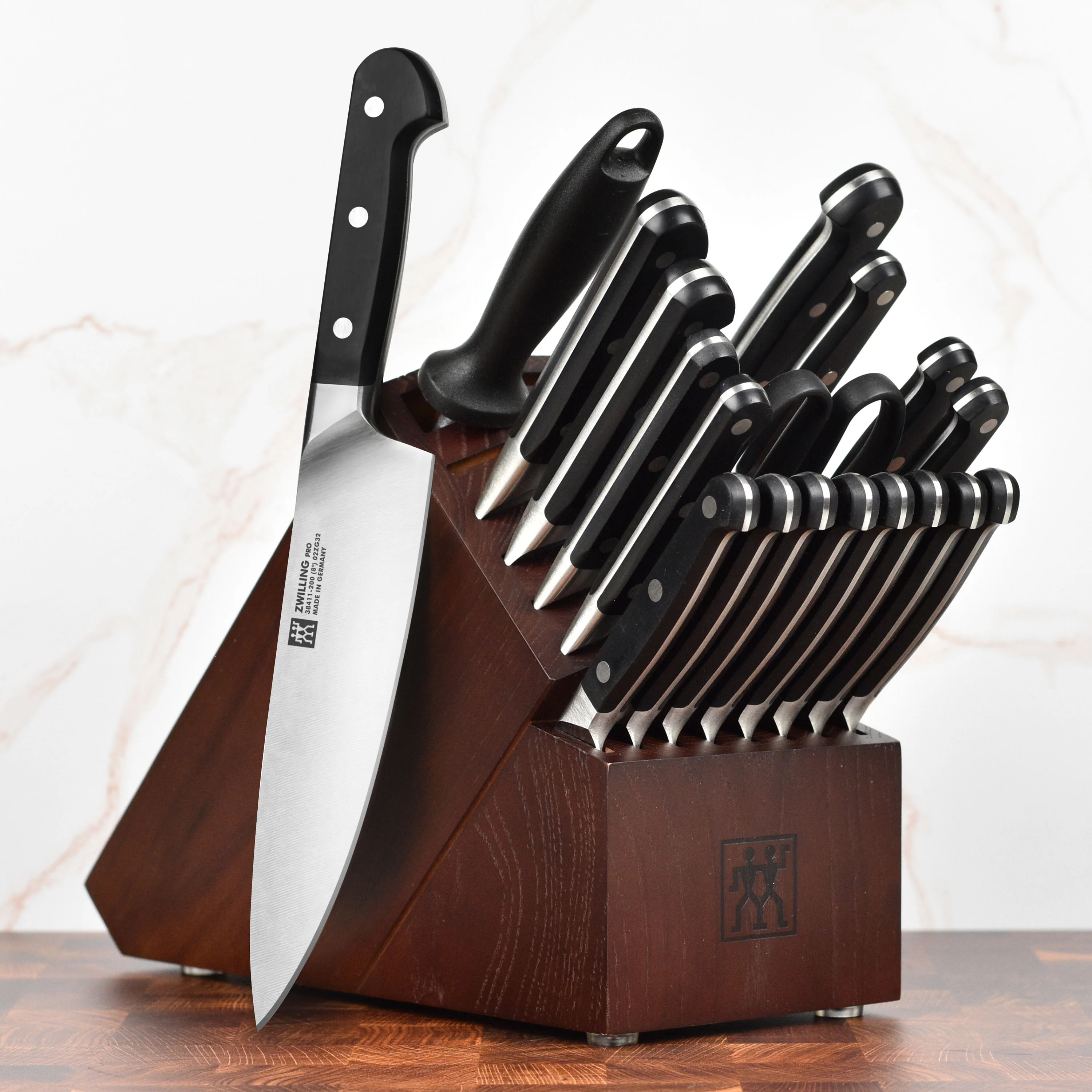 Zwilling Pro 8" Bread Knife - Image 6