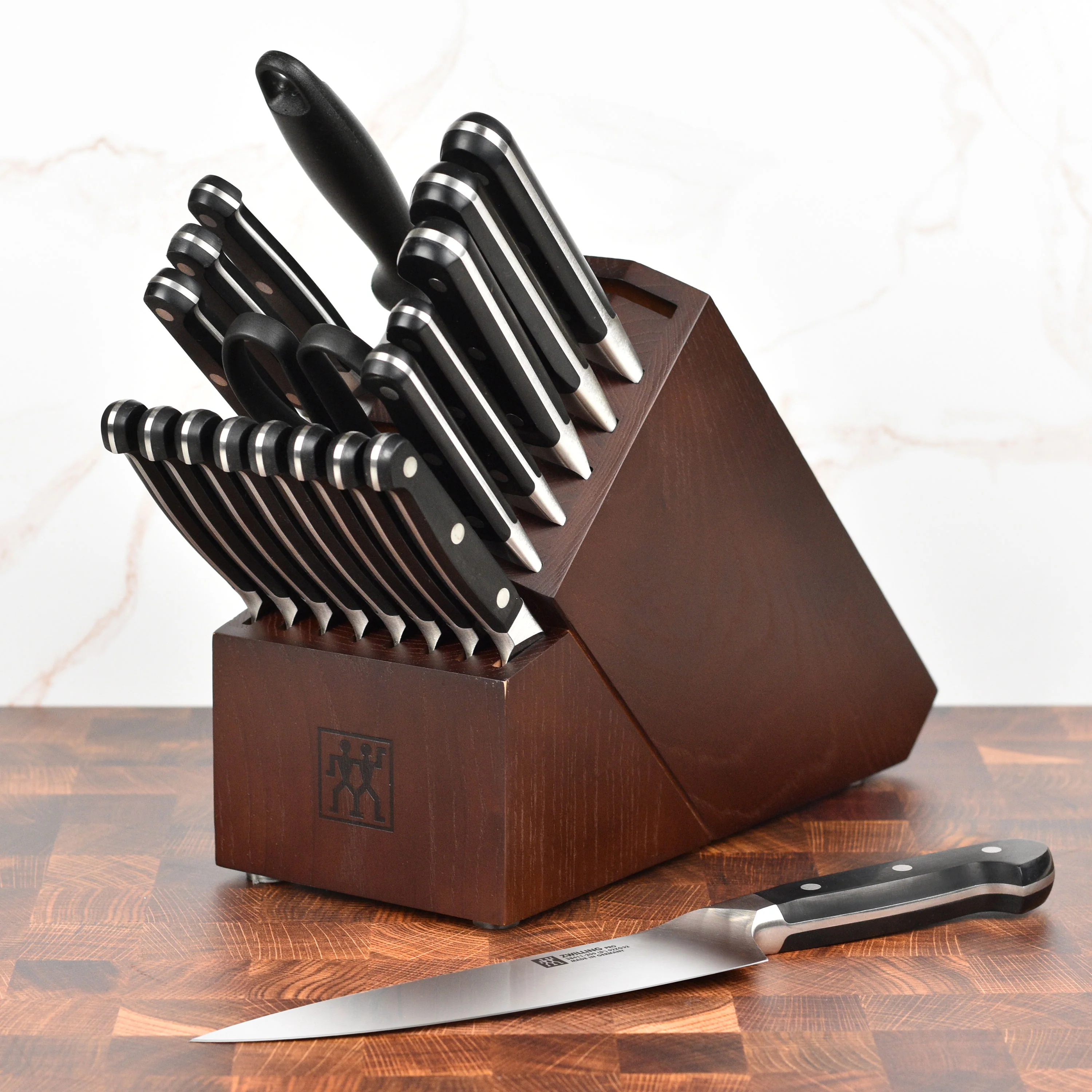 Zwilling Pro 20 Piece Knife Block Set - Image 3