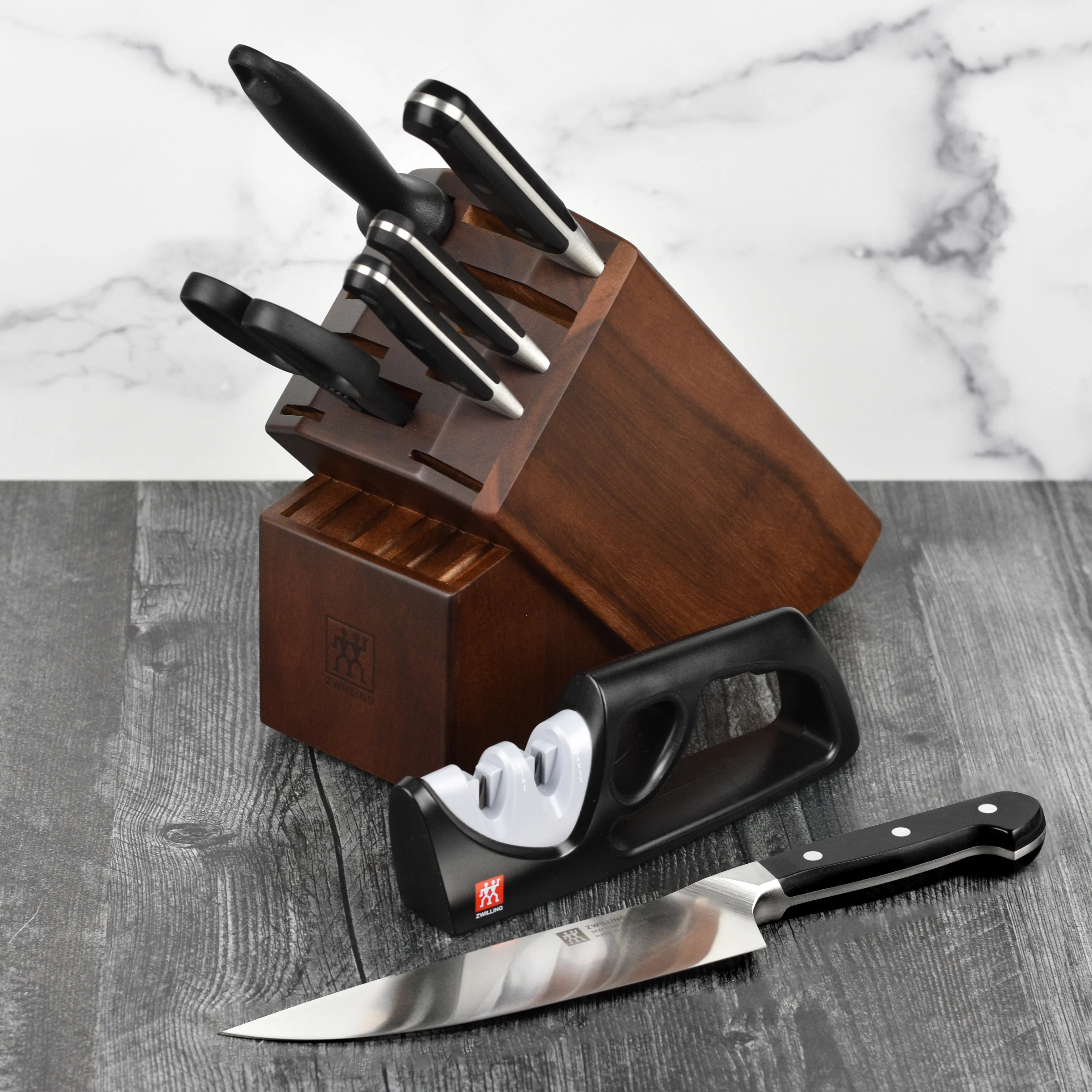Zwilling Pro 7 Piece Acacia Knife Block Set with Bonus Sharpener - Image 12
