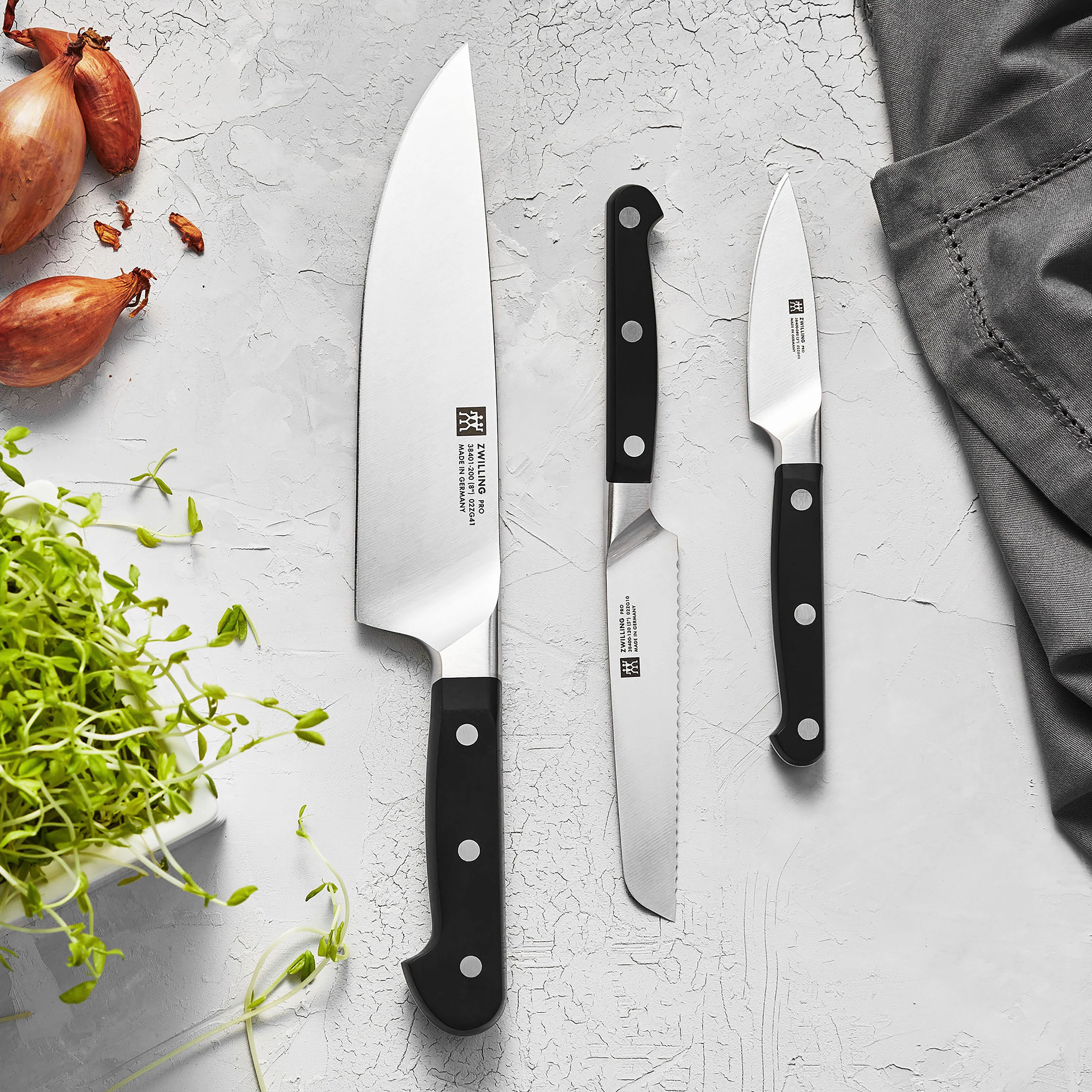 Zwilling Pro 2.75" Peeling Knife - Image 6