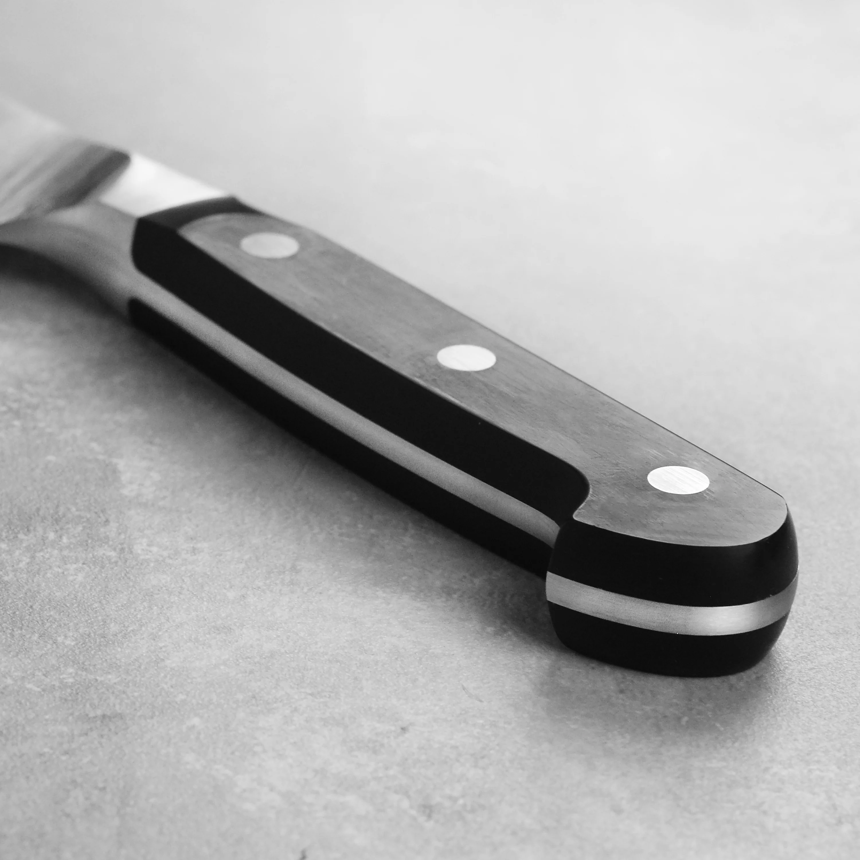 Zwilling Pro 5.5" Rocking Santoku Knife - Image 2