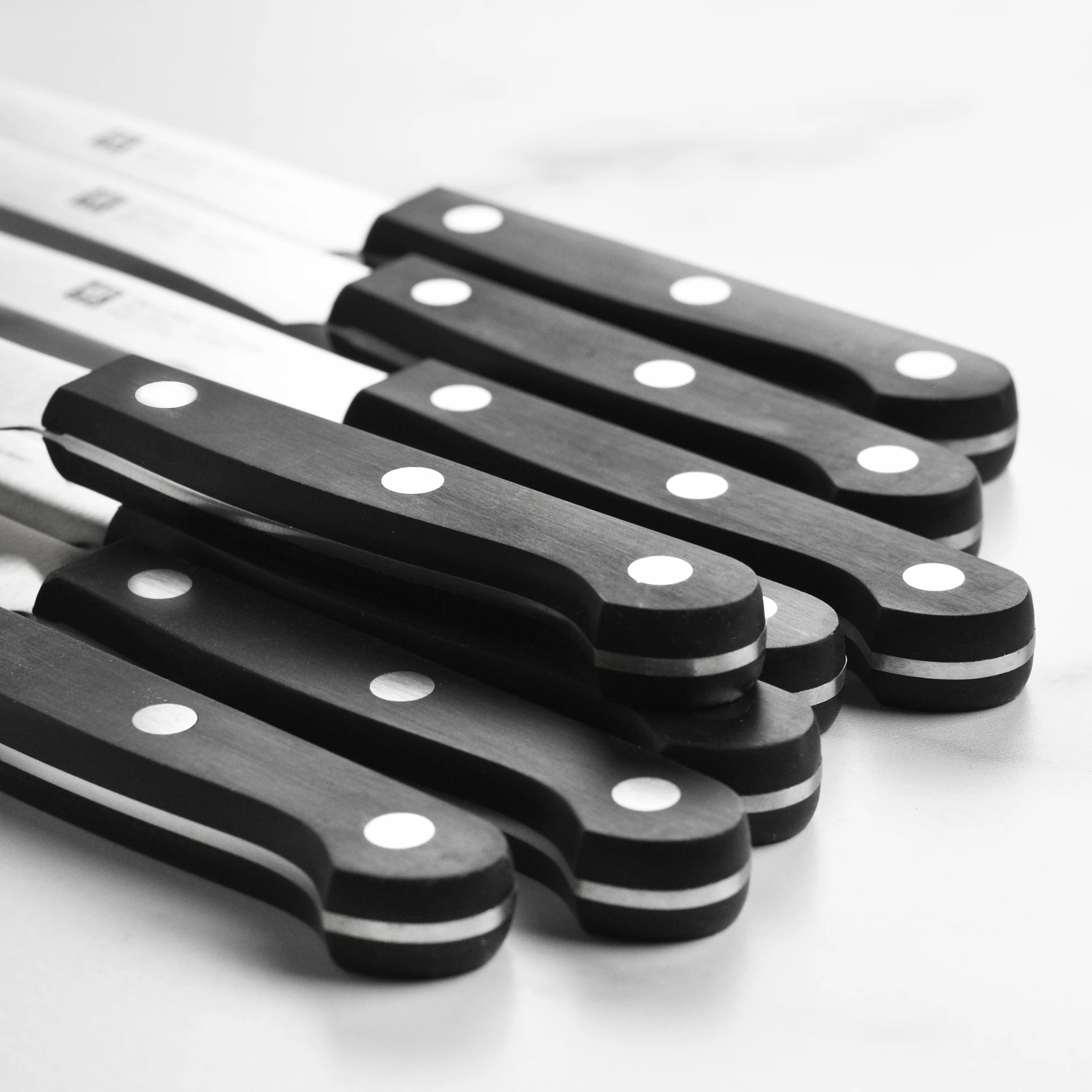Zwilling Twin Gourmet 8 Piece Steak Knife Set with Block - Image 4